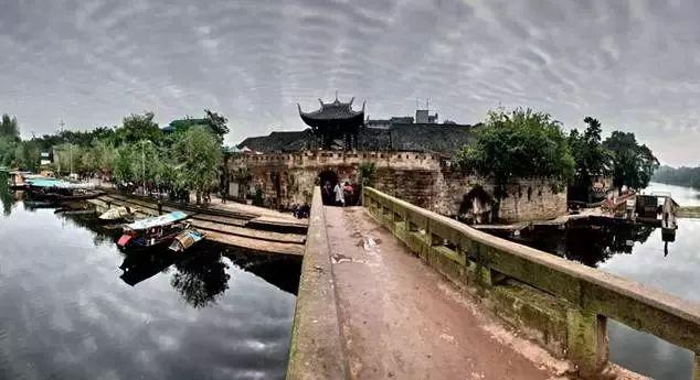 机智问答网页-智慧解答问题的农心餐饮面和农心辛拉面的区别?平台
